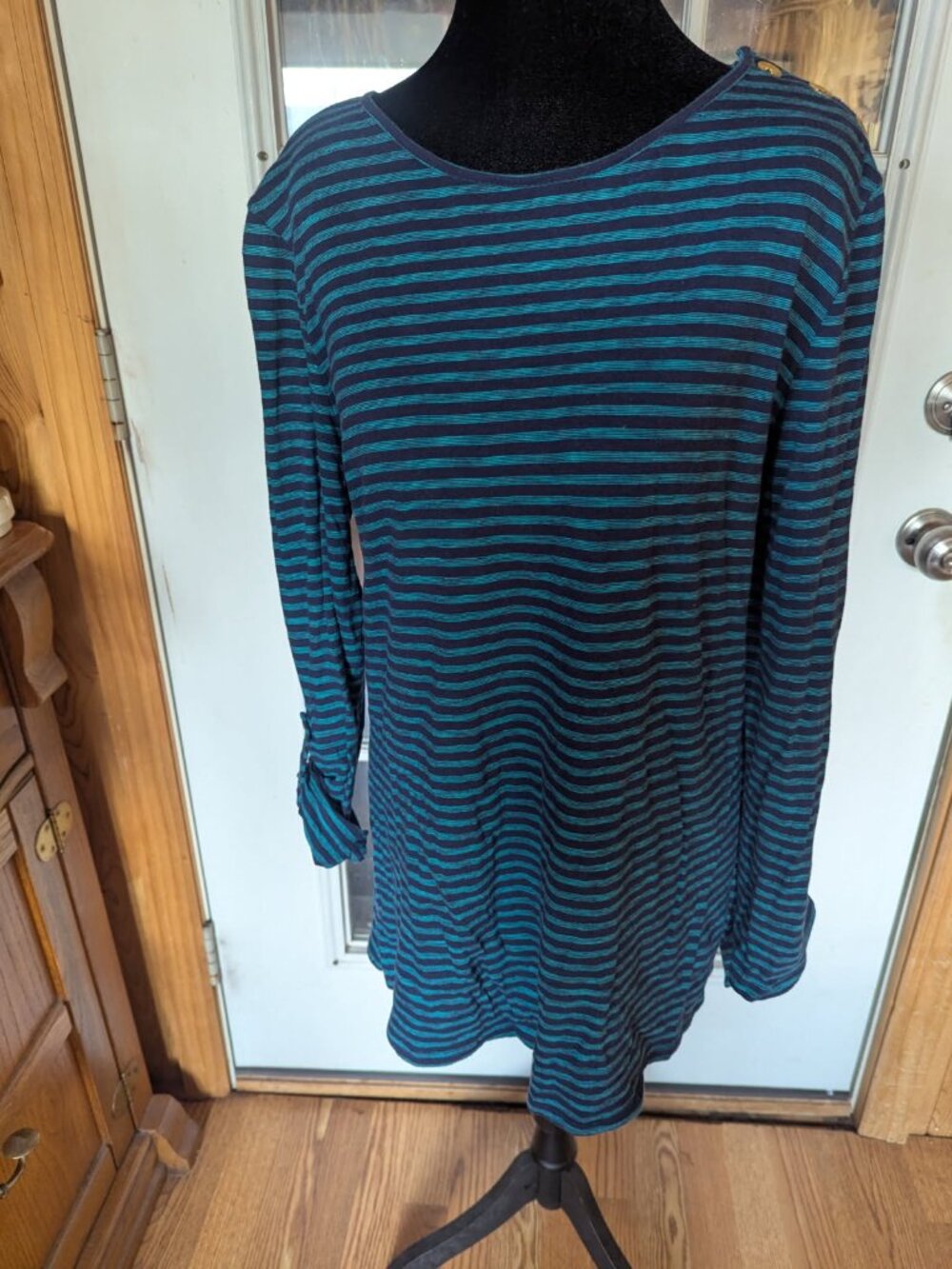 Top Coldwater Creek size Medium 10-12, Navy/turquoise